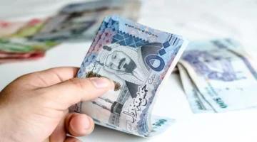 تحديثات الصرف.. أسعار العملات مقابل الريال السعودي في تعاملات الجمعة 2 يناير 2026